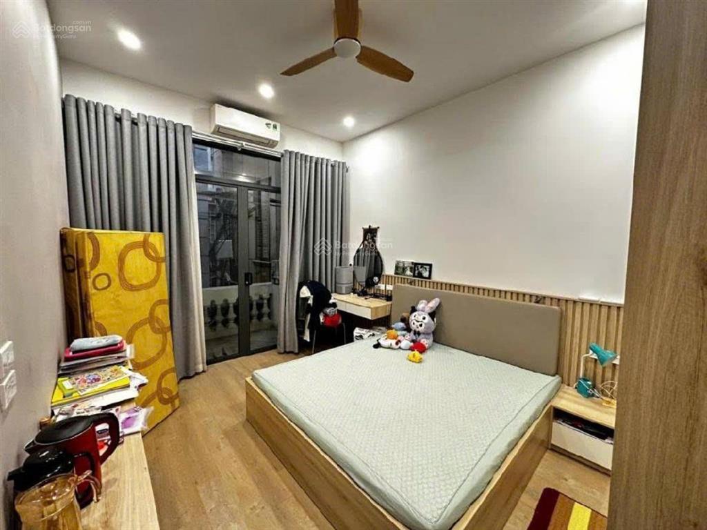 Bán nhà riêng phố võng thị, dt 45m2 x 5 tầng, giá 10.3tỷ có tl,  a. thắng