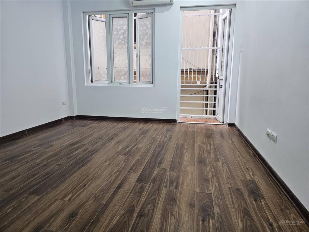 Bán nhà riêng xây mới phố đào tấn, dt 34m2 x 5 tầng, giá 8,85 tỷ có tl,  a. thắng