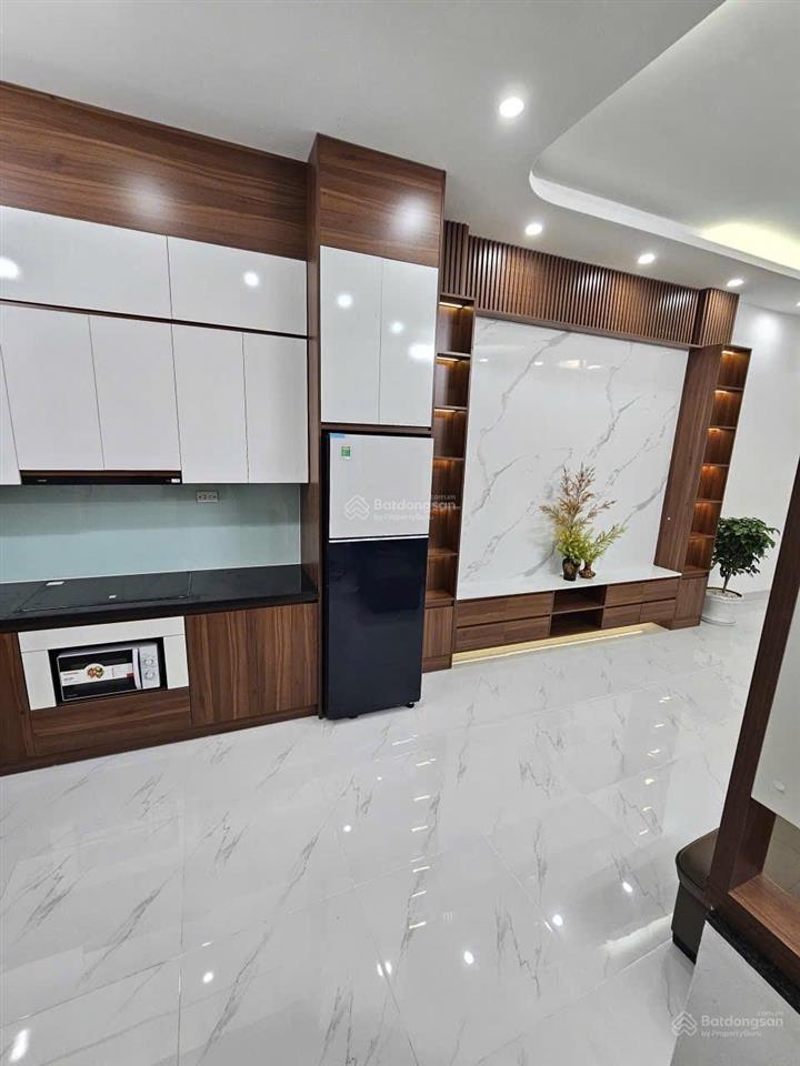 Bán nhà riêng xây mới phố đội cấn, dt 34m2 x 5 tầng, giá 8,85 tỷ có tl,  a. thắng 0896 961 ***