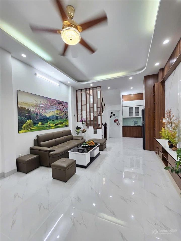 Bán nhà riêng xây mới phố đội cấn, dt 34m2 x 5 tầng, giá 8,85 tỷ có tl,  a. thắng 0896 961 ***