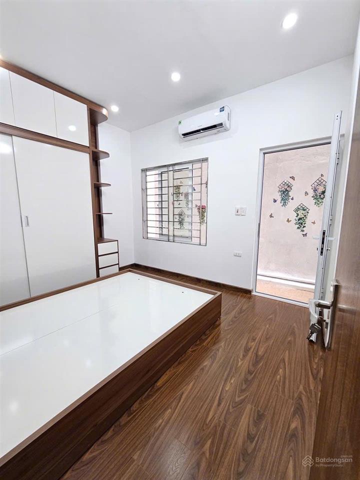 Bán nhà riêng xây mới phố đội cấn, dt 34m2 x 5 tầng, giá 8,85 tỷ có tl,  a. thắng 0896 961 ***