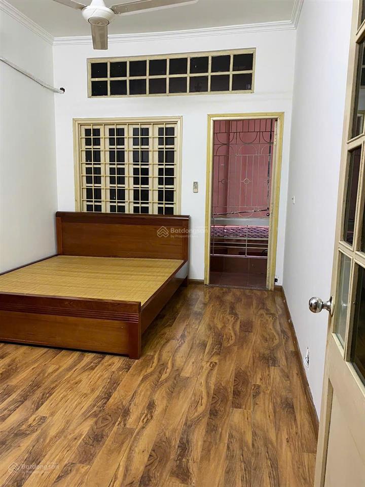 Bán nhà riêng phố nguyễn công hoan, dt 30m2 x 4,5 tầng, giá 8.8 tỷ có tl,  a. thắng