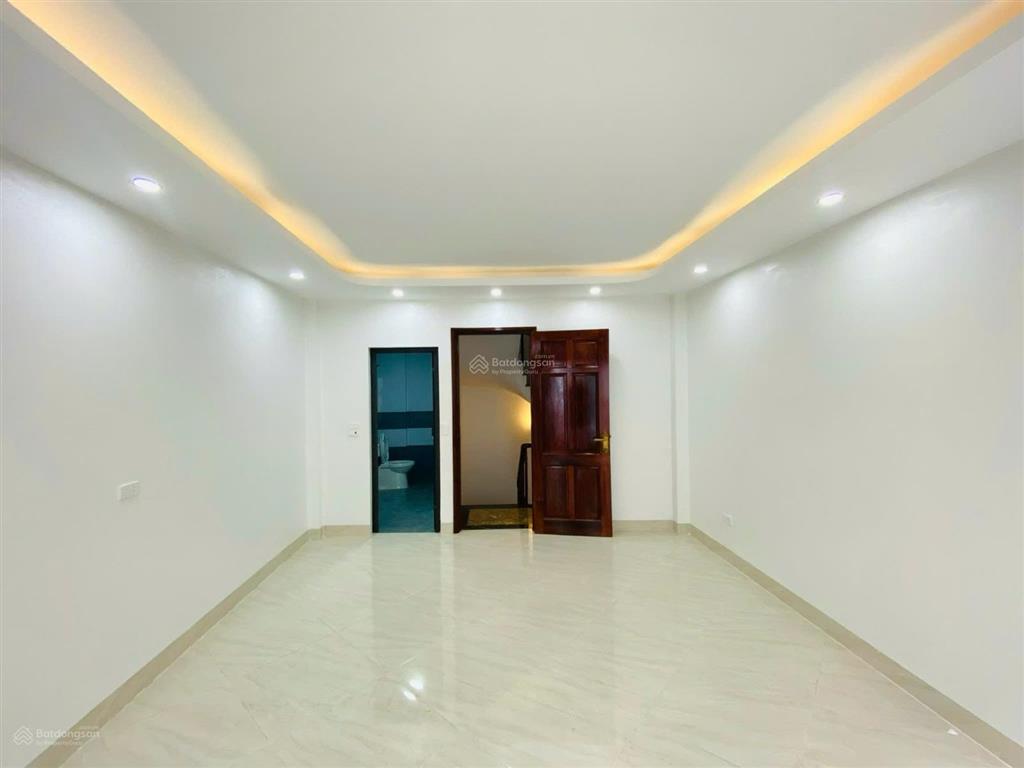 Bán nhà riêng xây mới phố nguyễn công hoan, 10m ra phố, dt 35m2 x 5t, giá 9.5 tỷ có tl,  a.thắng