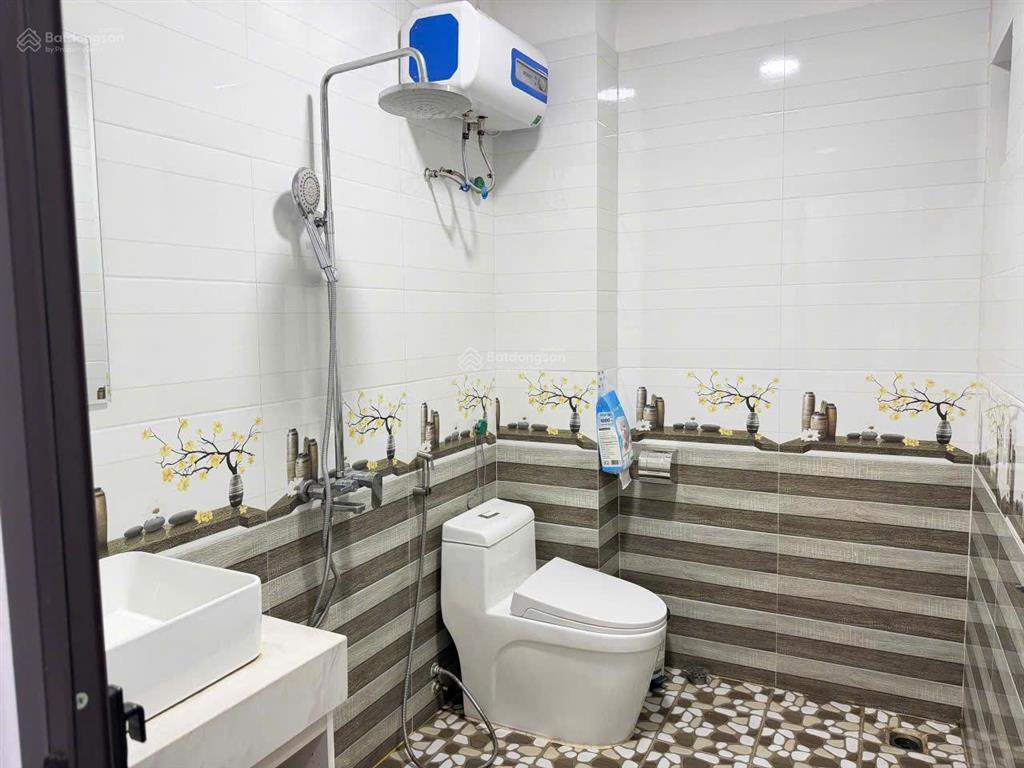 Bán nhà riêng xây mới phố ngọc khánh, 10m ra phố, dt 35m2 x 5t, giá 7.9 tỷ có tl,  a. thắng