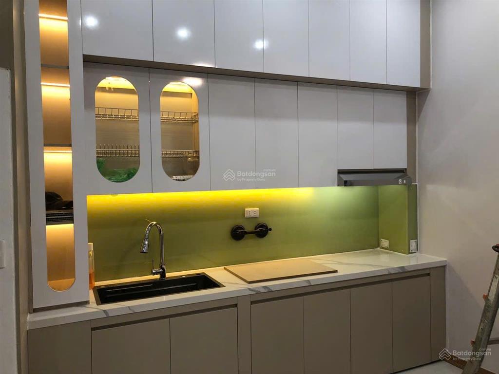 Bán nhà riêng xây mới phố ngọc khánh, dt 35m2 x 5 tầng, giá 9.7 tỷ có tl,  a. thắng