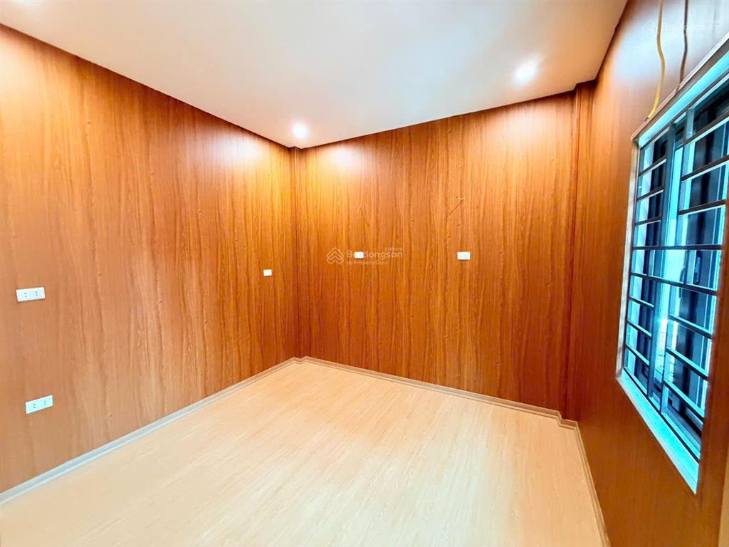 Bán nhà riêng xây mới phố ngọc khánh, dt 35m2 x 5 tầng, giá 9.7 tỷ có tl,  a. thắng