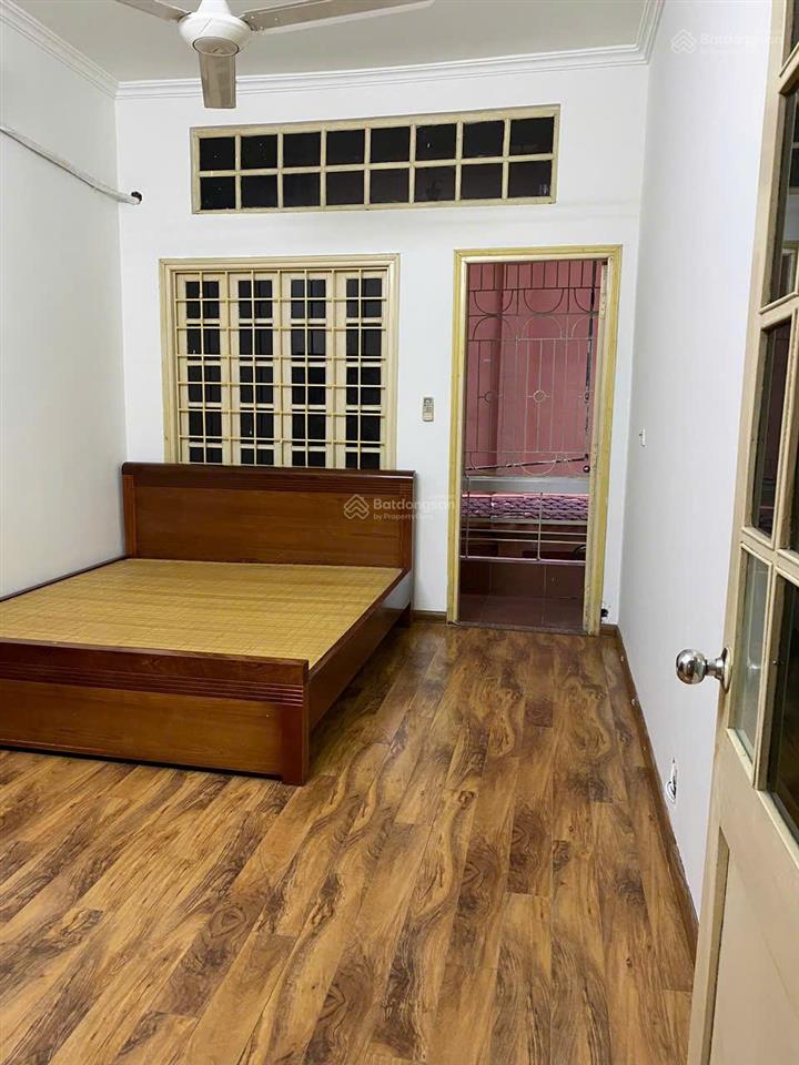 Bán nhà riêng phố nguyễn chí thanh, dt 30m2 x 4,5 tầng, giá 8.8 tỷ có tl,  a. thắng