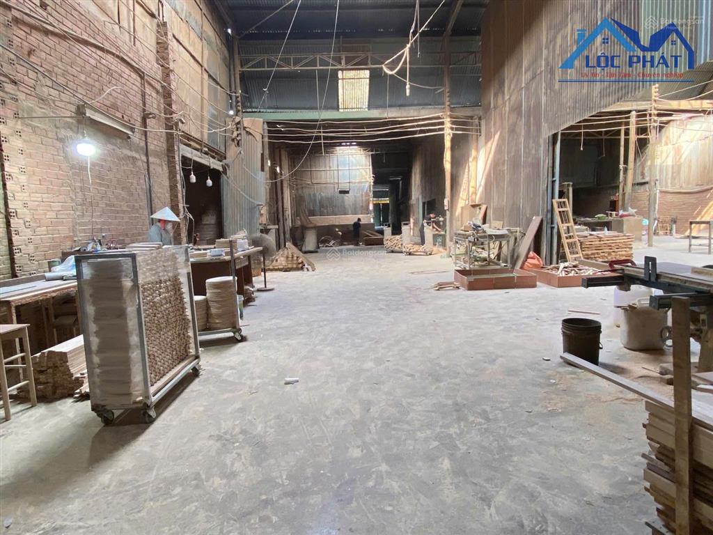 Cho thuê xưởng giá rẻ 1.900m2 chỉ 25 triệu/tháng. long bình  biên hoà  đồng nai 0375 854 ***