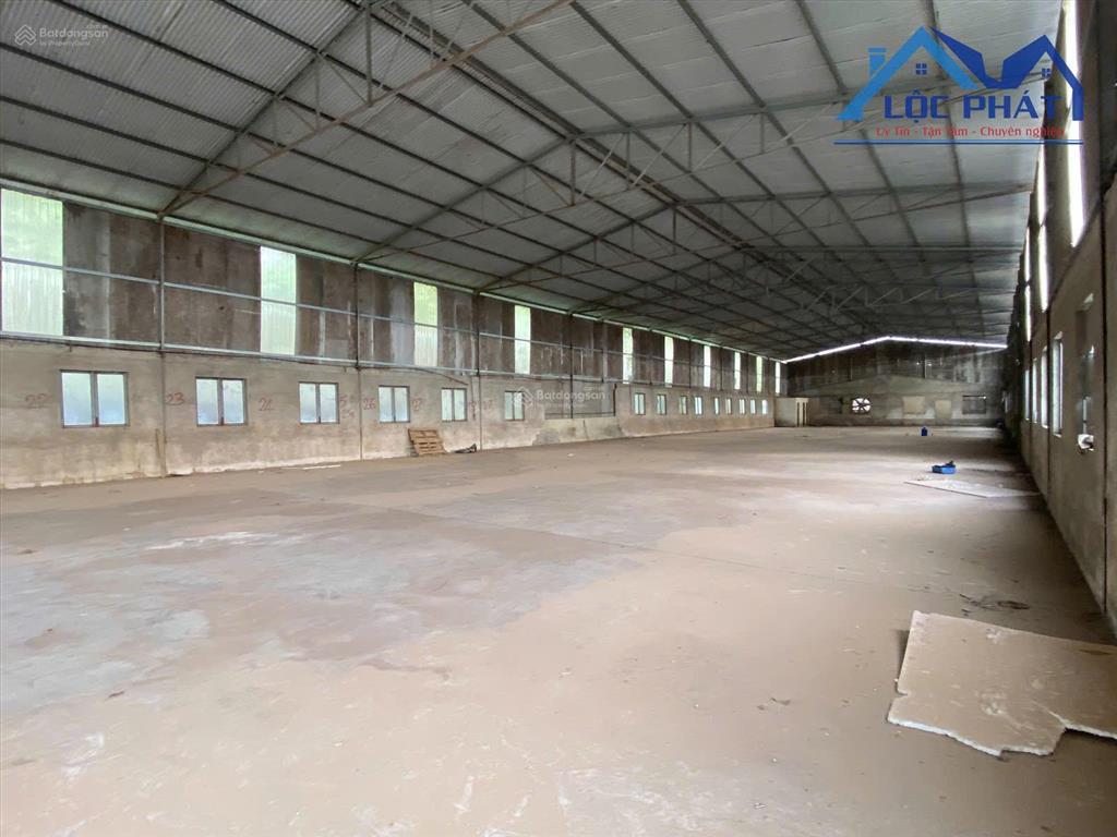 Cho thuê nhà xưởng 1.900m2 giá chỉ 40 triệu/th. trảng bom  đồng nai 0375 854 ***