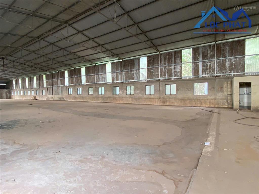 Cho thuê nhà xưởng 1.900m2 giá chỉ 40 triệu/th. trảng bom  đồng nai 0375 854 ***