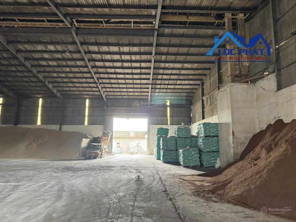 Cho thuê nhà xưởng 3.500m2 giá rẻ chỉ 190 triệu. trảng bom  đồng nai 0375 854 ***