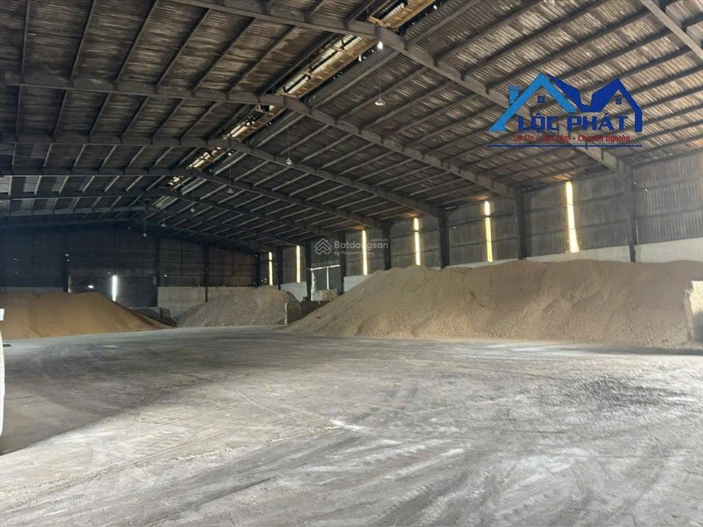 Cho thuê nhà xưởng 3.500m2 giá rẻ chỉ 190 triệu. trảng bom  đồng nai 0375 854 ***