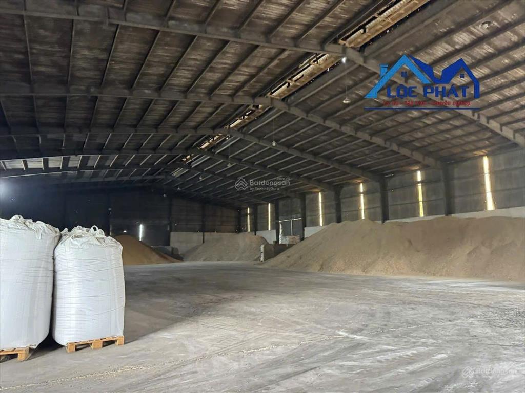 Cho thuê nhà xưởng 3.500m2 giá rẻ chỉ 190 triệu. trảng bom  đồng nai 0375 854 ***