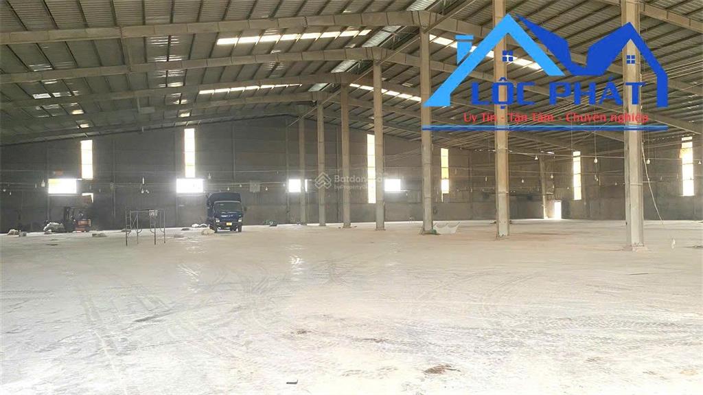Cho thuê nhà xưởng giá rẻ 5.000m2 chỉ 200 triệu. hố nai 3  trảng bom đồng nai 0375 854 ***