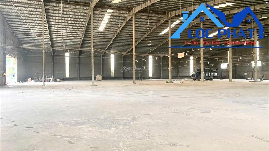 Cho thuê nhà xưởng giá rẻ 5.000m2 chỉ 200 triệu. hố nai 3  trảng bom đồng nai 0375 854 ***