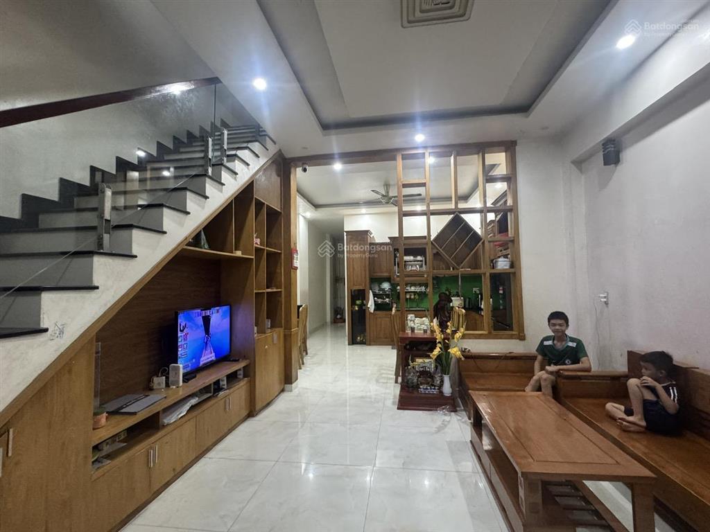 Bán nhà 1 trệt 1 lầu diện tích 105m2 giá 3,1 tỷ. phường trảng dài  tp đồng nai 0375 854 ***