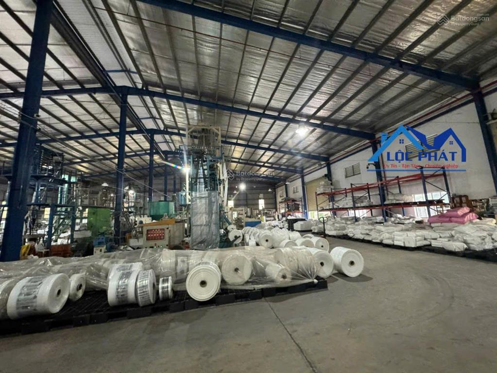Cho thuê nhà xưởng 1.800m2 giá chỉ 196 triệu. kcn hố nai  tp đồng nai