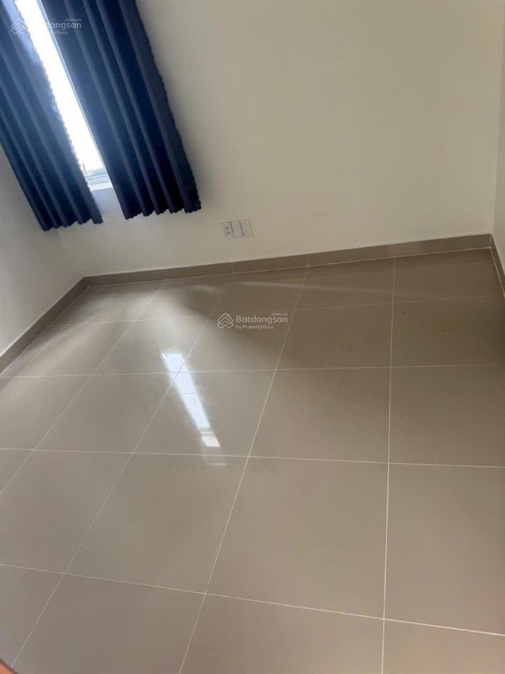 Chung cư 8 tầng hiếm tại ngã tư 550 dĩ an sổ hồng vĩnh viễn 2pn 2wc, tất cả phòng có cửa sổ