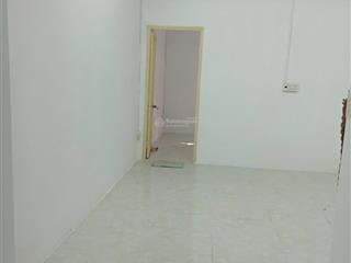 Chung cư hiệp bình chánh  lầu 1 hiếm thấy  tiện di chuyển và thoát hiểm  đường 23 khu bên sông