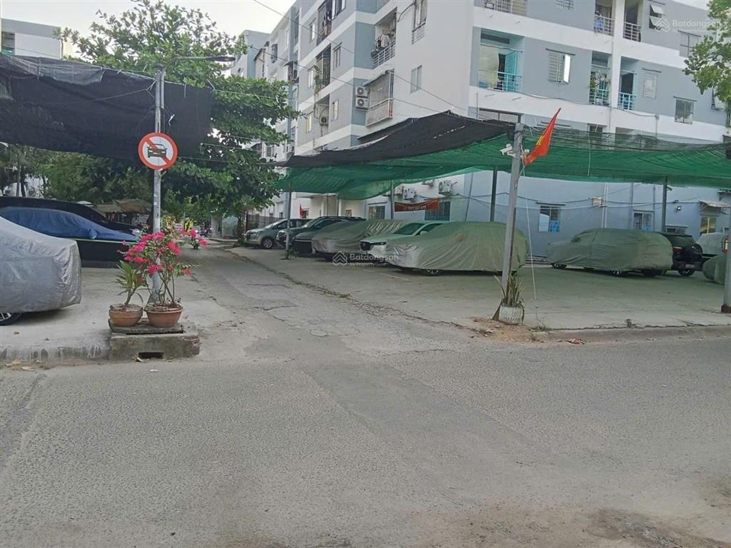 Chung cư hiệp bình chánh  lầu 1 hiếm thấy  tiện di chuyển và thoát hiểm  đường 23 khu bên sông