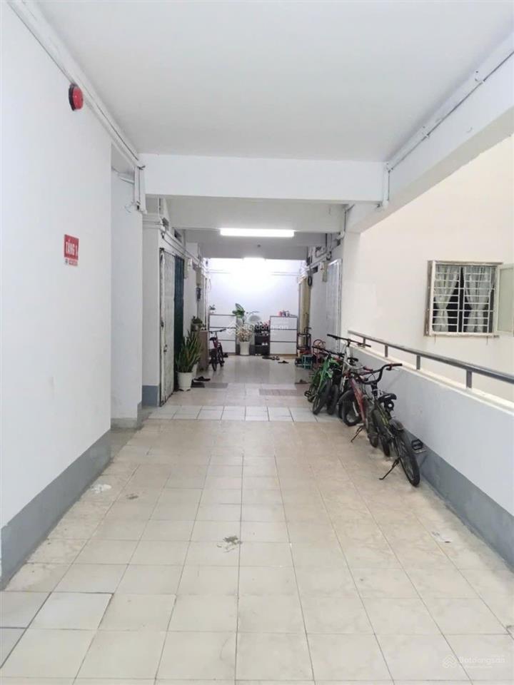 Chung cư hiệp bình chánh  lầu 1 hiếm thấy  tiện di chuyển và thoát hiểm  đường 23 khu bên sông