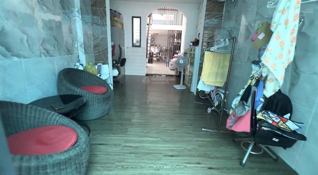 Nhà 2 tầng sổ riêng không quy hoạch không lộ giới  ngay coopmart tam bình  cầu vượt gò dưa
