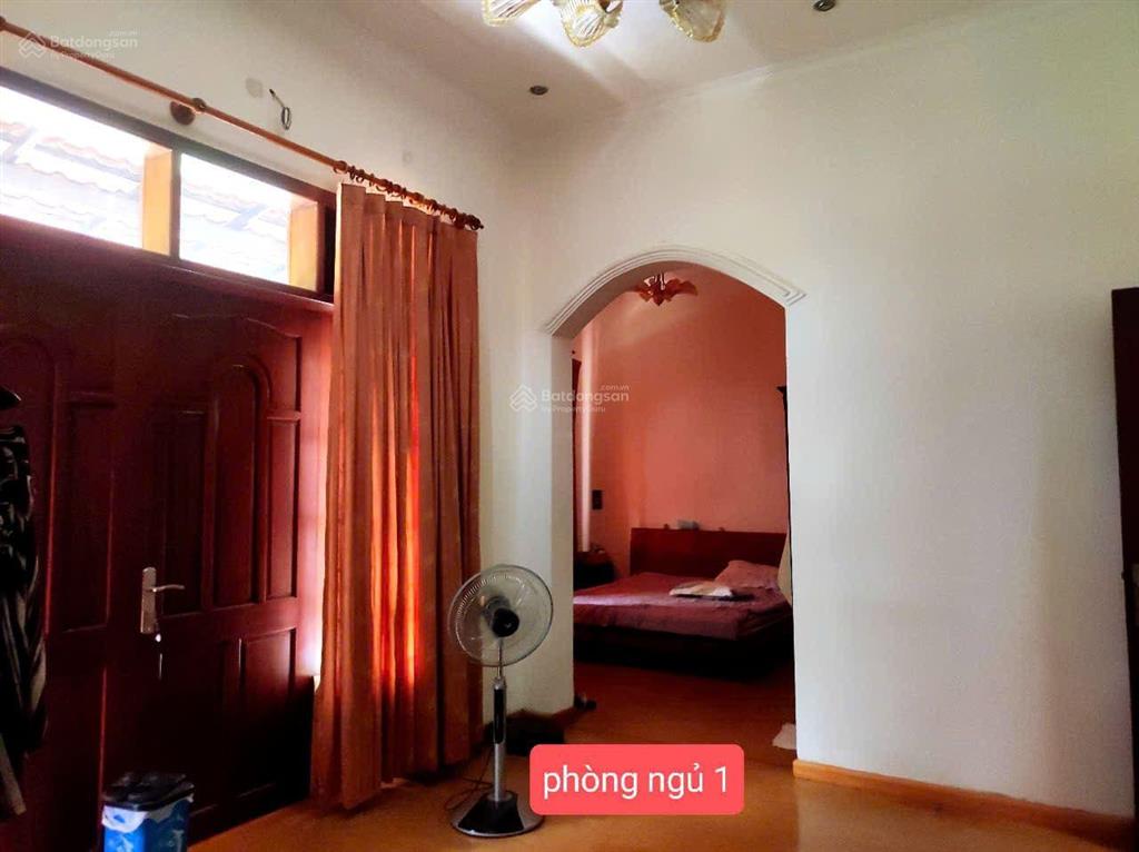 Biệt thự view sông giáp bình thạnh, mà nhà nhiều ô tô không nên bỏ lỡ  đậu được 5 chiếc ô tô