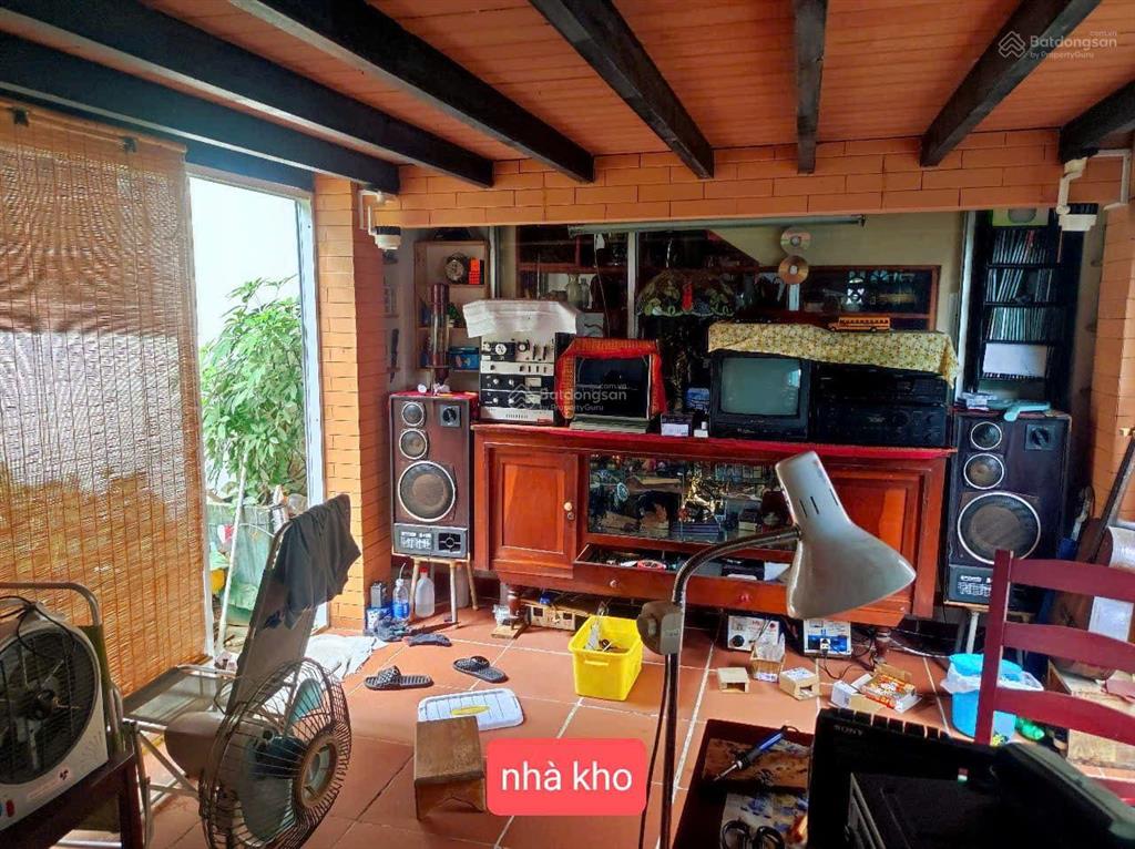 Biệt thự view sông giáp bình thạnh, mà nhà nhiều ô tô không nên bỏ lỡ  đậu được 5 chiếc ô tô