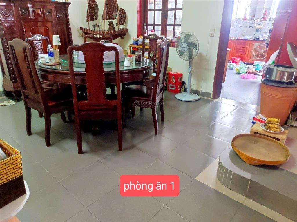 Biệt thự view sông giáp bình thạnh, mà nhà nhiều ô tô không nên bỏ lỡ  đậu được 5 chiếc ô tô