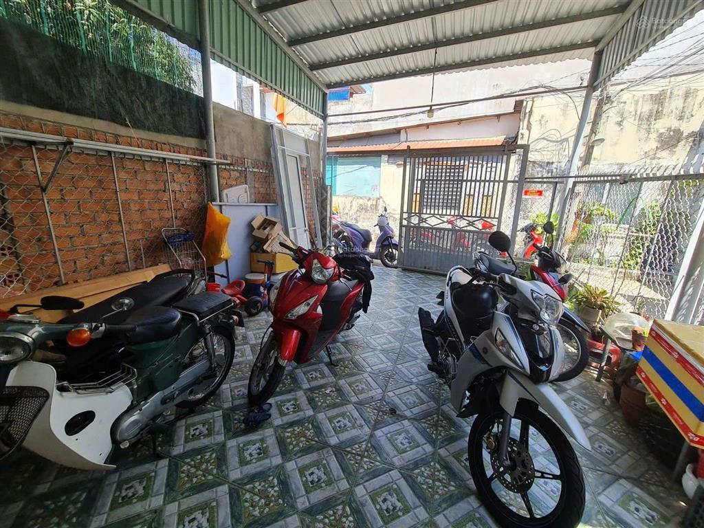 Bán nhà đường 48, hiệp bình chánh  sân rộng để 20 chiếc xe máy