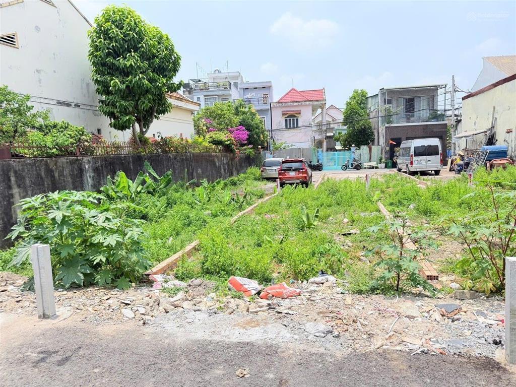 Bán đất phân lô đs 9 hiệp bình phước sát vạn phúc city  càng ngày càng khó kiếm