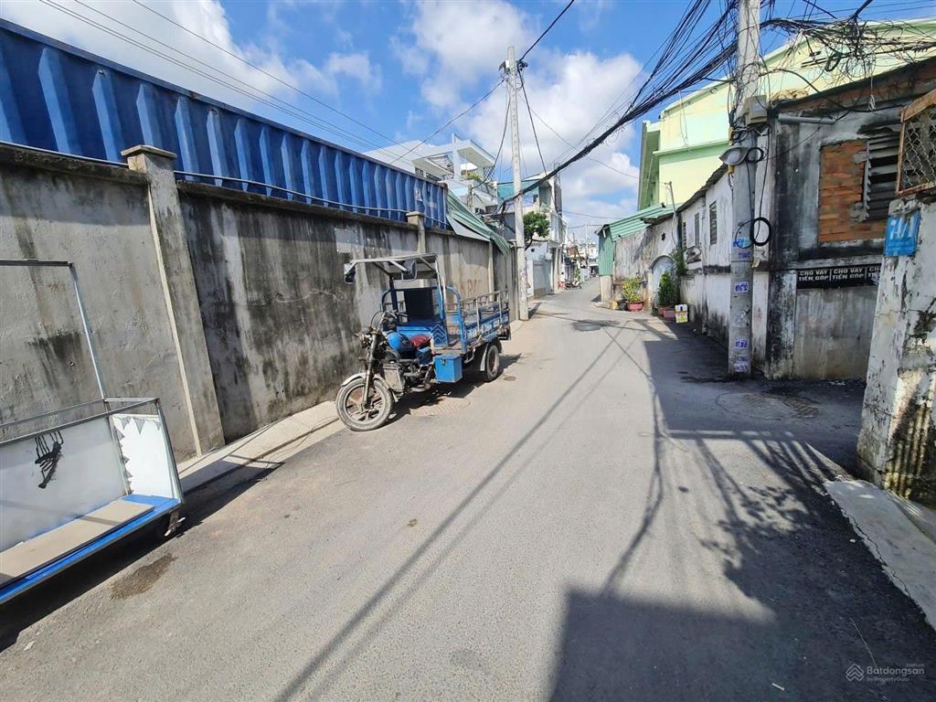 Bán nhà kế bên ubnd hiệp bình  thông số vàng 6x9  tương lai sát công viên