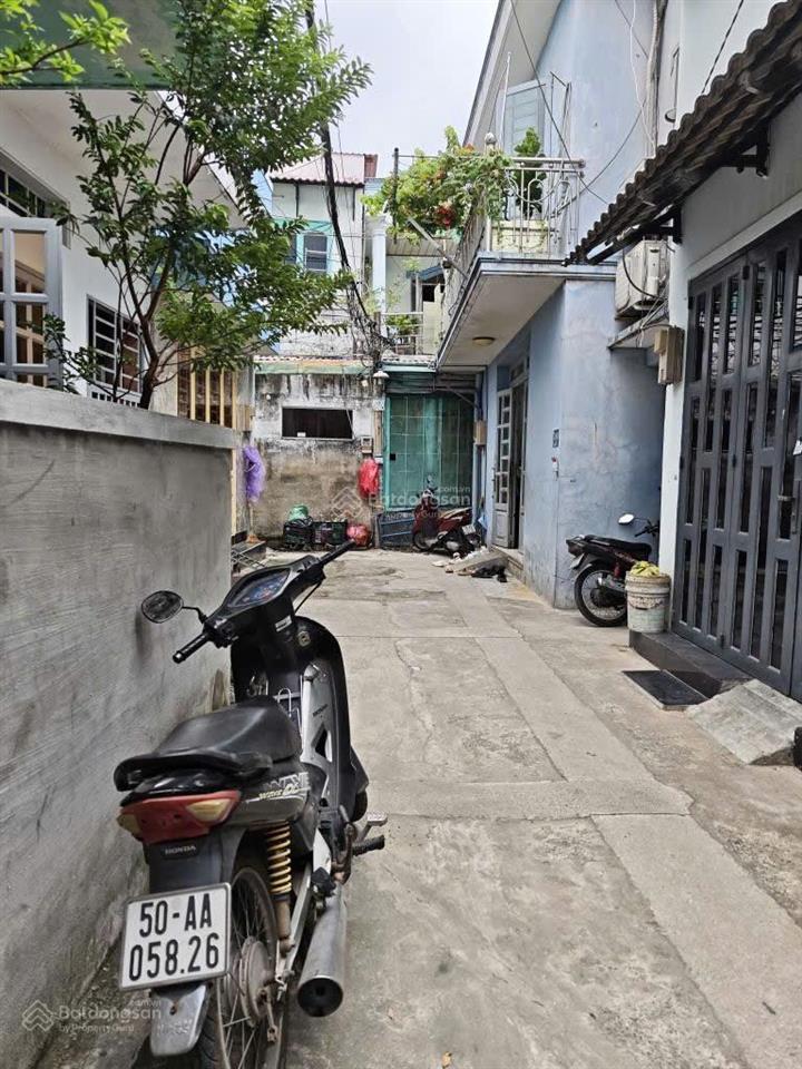 Bán nhà kế bên ubnd hiệp bình  thông số vàng 6x9  tương lai sát công viên