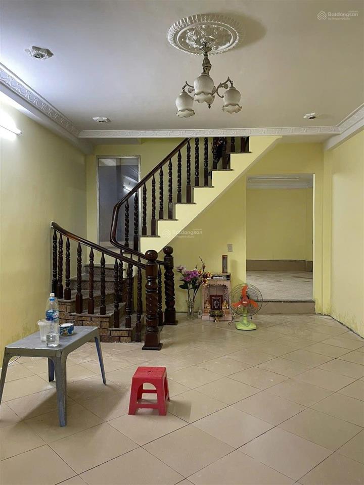 Bán nhà quốc lộ 13 ngay cây xăng huệ thiên  nhà hẻm hôm nay, mặt tiền đường ngày mai