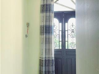 Bán nhà quốc lộ 13 ngay cây xăng huệ thiên  nhà hẻm hôm nay, mặt tiền đường ngày mai