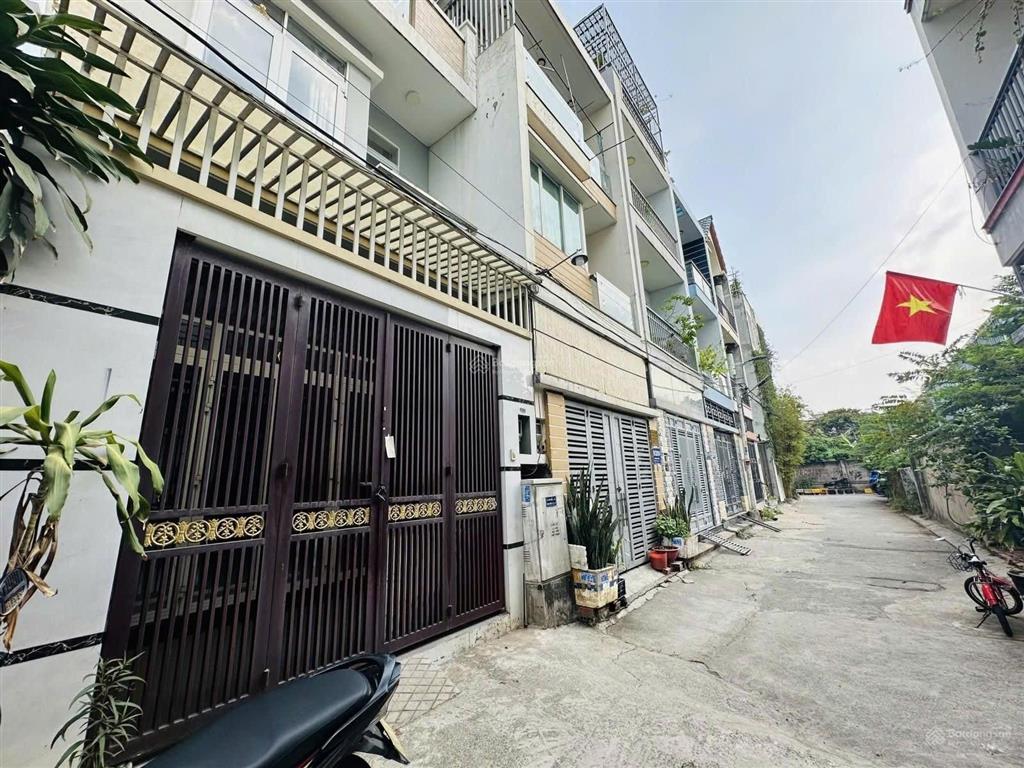 Bán nhà 3 tầng hẻm xe hơi ngô chí quốc  nhà chủ xây tâm huyết, đủ công năng