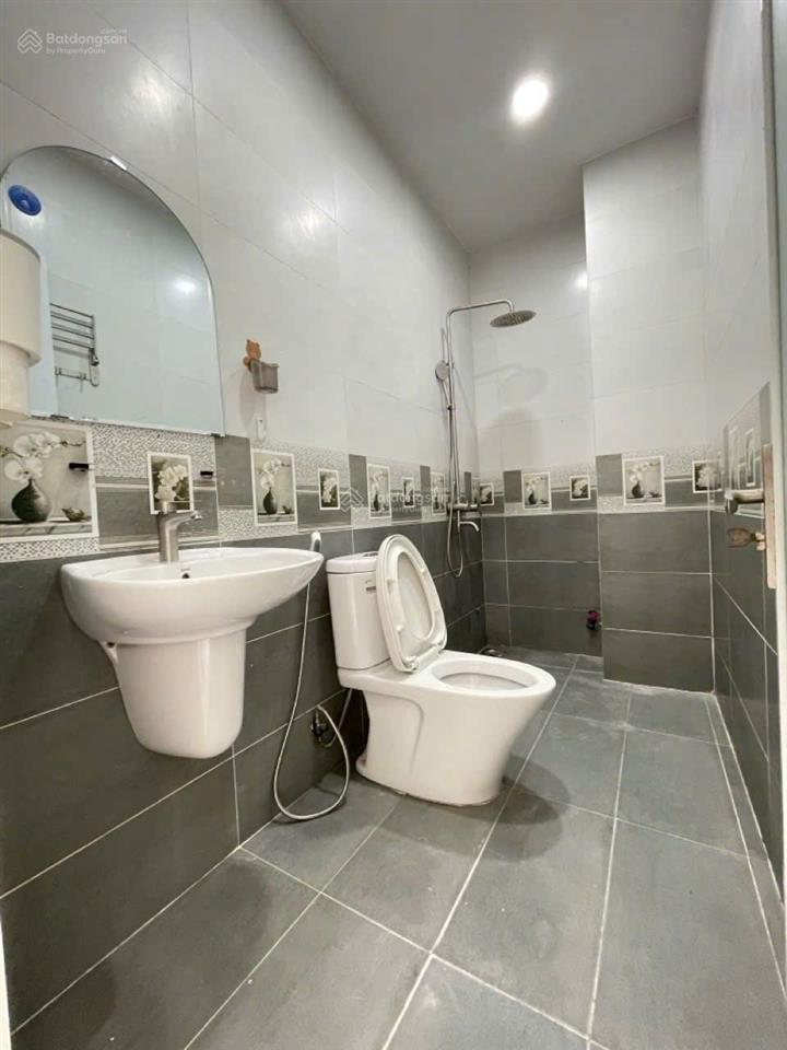 Bán nhà 3 tầng hẻm xe hơi ngô chí quốc  nhà chủ xây tâm huyết, đủ công năng