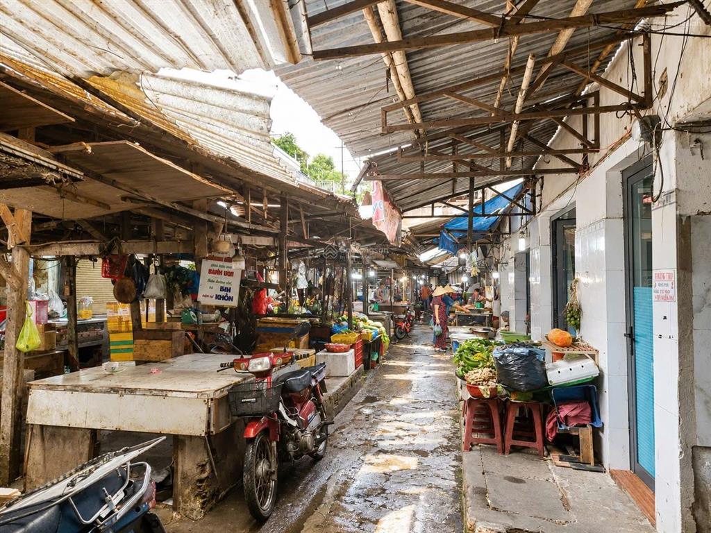 Bán nhà mặt tiền chợ khiết tâm  bán món gì cũng có khách  vị trí đẻ ra dòng tiền
