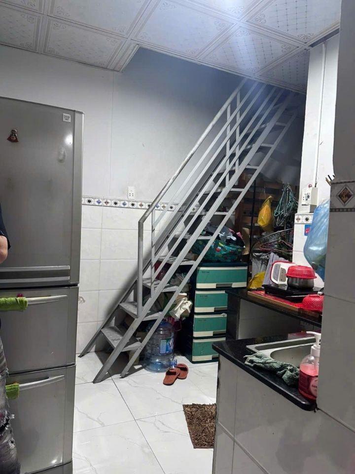 MẶT TIỀN ĐƯỜNG SỐ KHU LINH CHIỂU, DÒNG TIỀN 10 TRIỆU/THÁNG, CÓ NHÀ VÀ 2 PHÒNG TRỌ