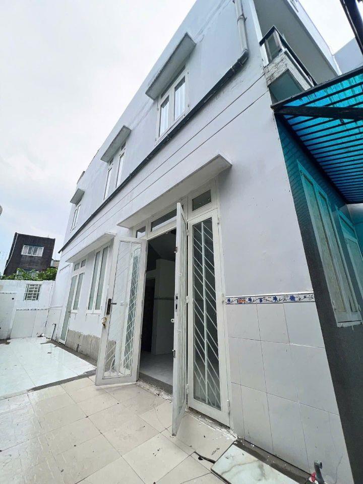 BÁN NHÀ ĐƯỜNG 22 LINH ĐÔNG SÁT VÀNH ĐAI 2- NHÀ ĐÚC THẬT CÓ SÂN RỘNG 