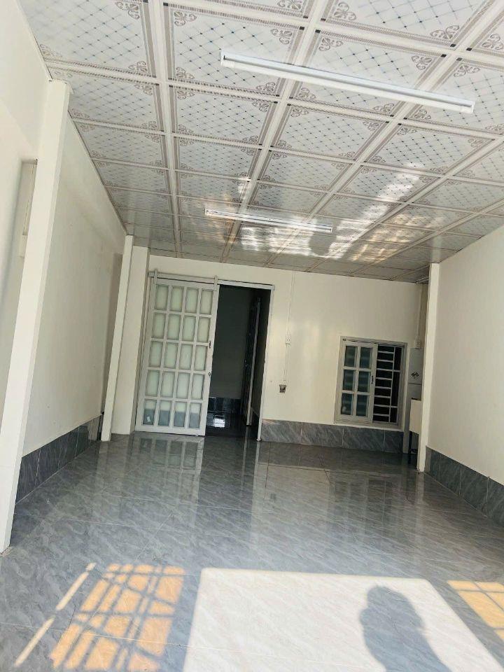 BÁN NHÀ HXH 1/ LINH ĐÔNG - NHÀ 2 MẶT HẺM, CHIA 2 CĂN CÓ DÒNG TIỀN10 TRIỆU