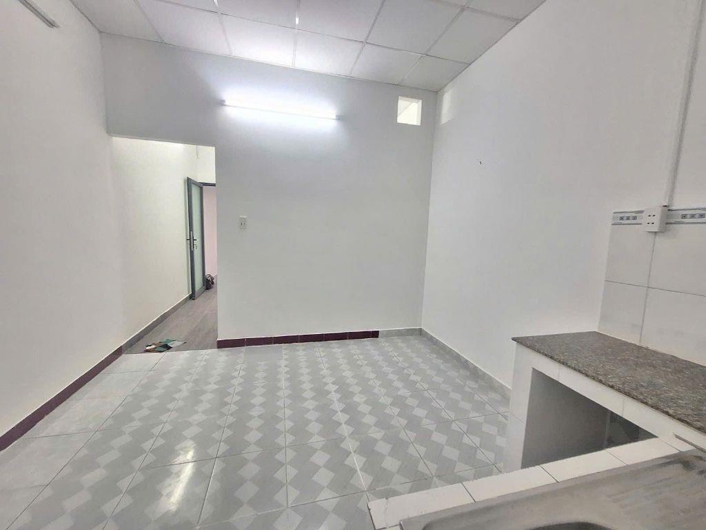 BÁN NHÀ PHƯỜNG TRƯỜNG THỌ - HẺM 6 MÉT ĐẬU XE HƠI THOẢI MÁI- VỊ TRÍ KINH DOANH