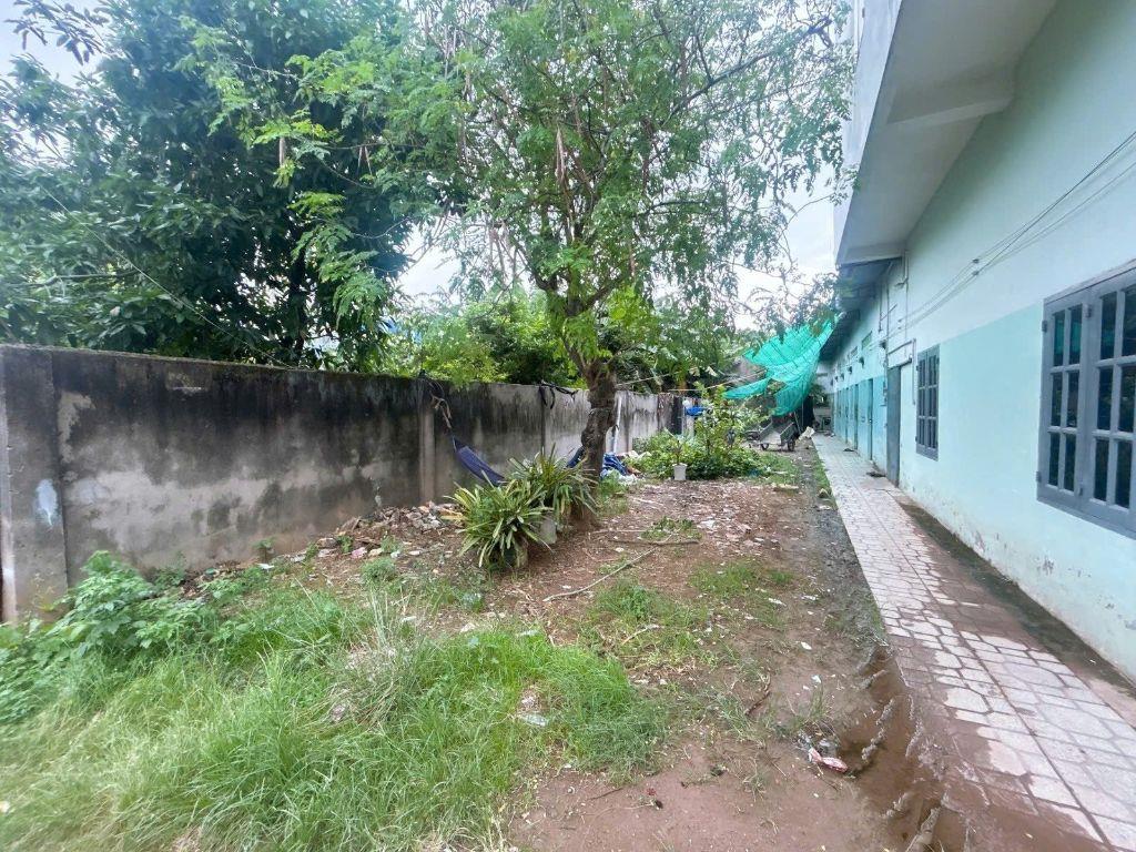 BÁN ĐẤT DĨ AN 126M2 MẶT TIỀN NGAY CHỢ XÓM VẮNG - ĐẤT SẠCH CHƯA XÂY GẦN NGÃ TƯ MỒI