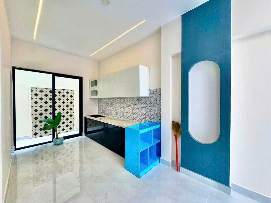 BÁN NHÀ HẺM Ô TÔ TRẦN HƯNG ĐẠO, GẦN NHÀ THỜ DĨ AN, NHÀ  MỚI 100% 