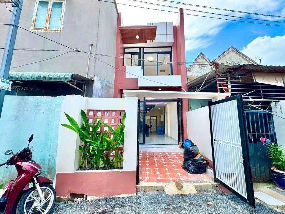 BÁN NHÀ HẺM Ô TÔ TRẦN HƯNG ĐẠO, GẦN NHÀ THỜ DĨ AN, NHÀ  MỚI 100% 