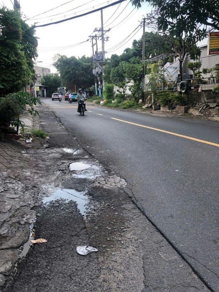 BÁN NHÀ MẶT TIỀN TAM CHÂU GẦN BỆNH VIỆN THỦ ĐỨC - ĐƯỜNG 10M LỀ ĐƯỜNG RỘNG