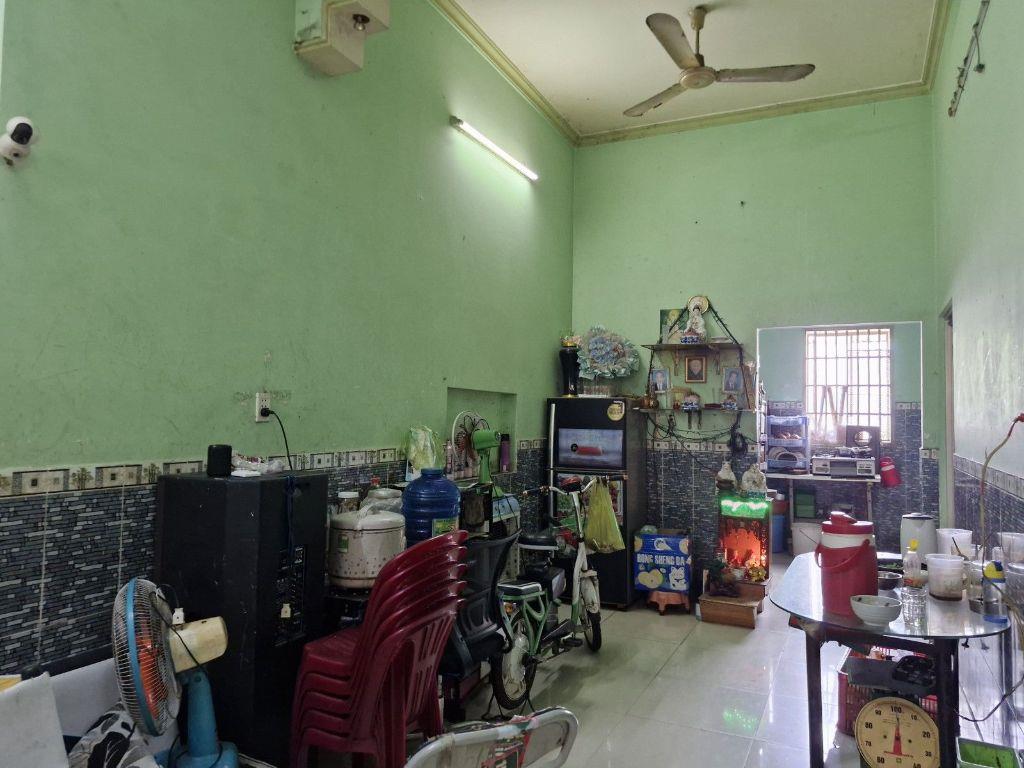 BÁN NHÀ LÊ THỊ HOA 100M2 3 TẦNG CHỈ 4.1 TỶ - NGANG 6M SÂN RỘNG SÁT MẶT TIỀN