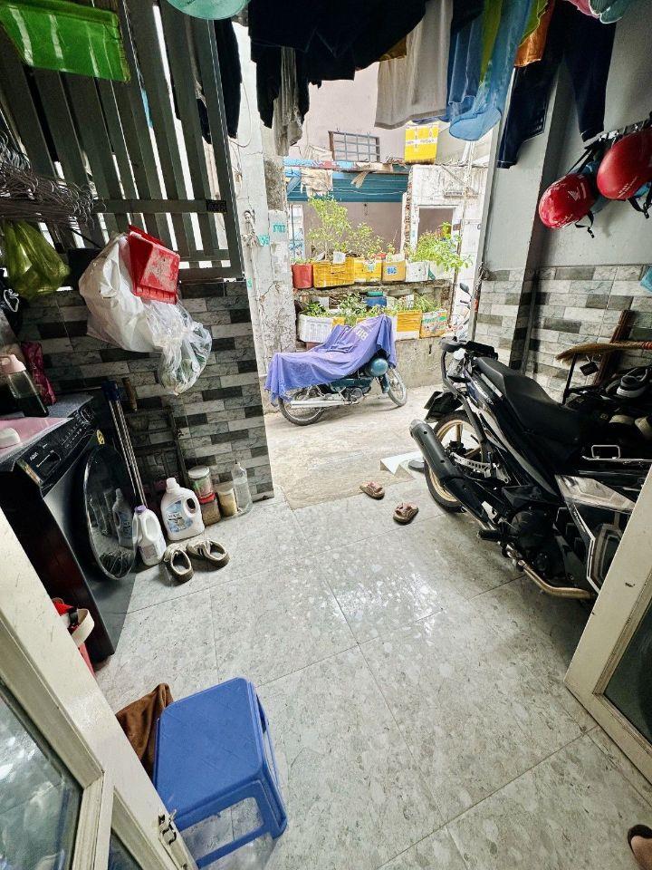 BÁN NHÀ LINH XUÂN 30M2 2 TẦNG ĐÚC - PHÁP LÝ CHUẨN SỔ HOÀN CÔNG CHỈ 2.6 TỶ