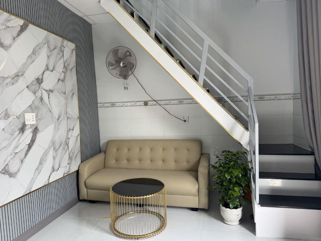 BÁN NHÀ 2 TẦNG HẺM XE HƠI ĐƯỜNG TAM PHÚ - GẦN CHỢ HIỆP BÌNH, CÓ PHÒNG NGỦ DƯỚI TRỆT