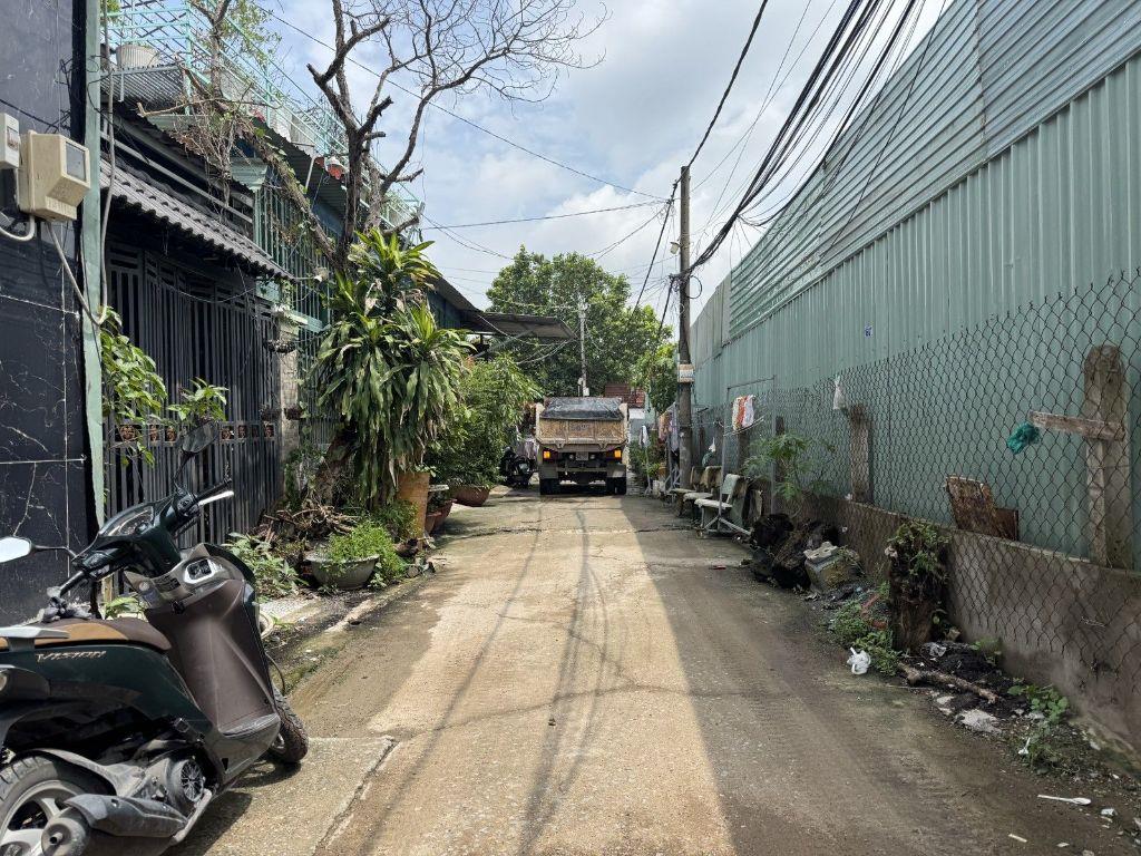 BÁN NHÀ 2 TẦNG HẺM XE HƠI ĐƯỜNG TAM PHÚ - GẦN CHỢ HIỆP BÌNH, CÓ PHÒNG NGỦ DƯỚI TRỆT